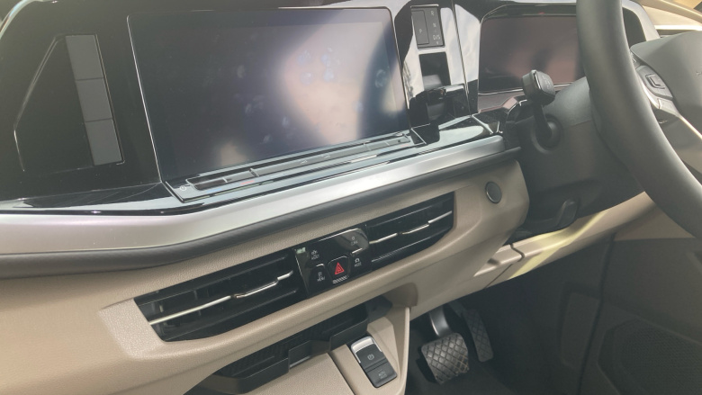 Volkswagen Multivan 1.4 TSI eHybrid Life 5dr DSG Estate